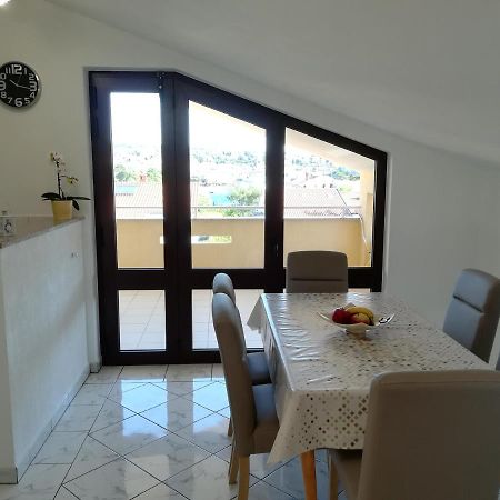 Apartman Sintic Кърк Екстериор снимка