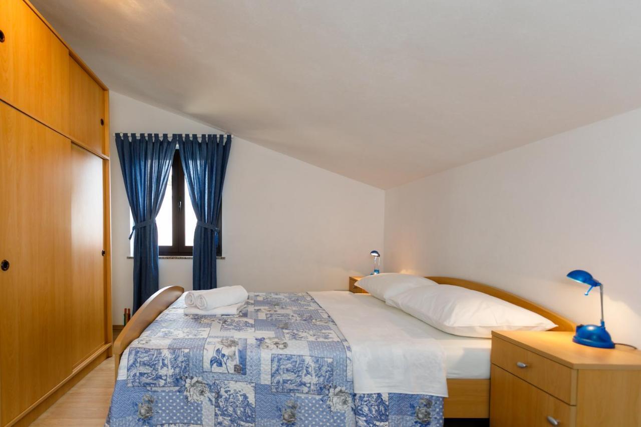 Apartman Sintic Кърк Екстериор снимка