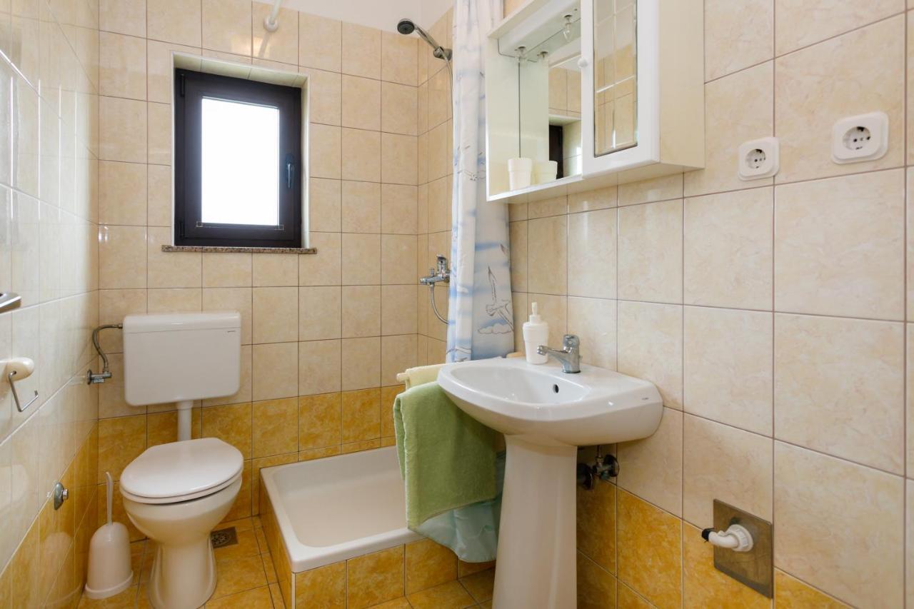 Apartman Sintic Кърк Екстериор снимка